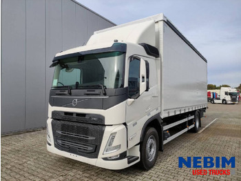 Lastbil med presenning VOLVO FM 330