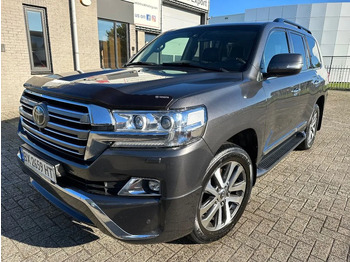 Bil TOYOTA Land Cruiser