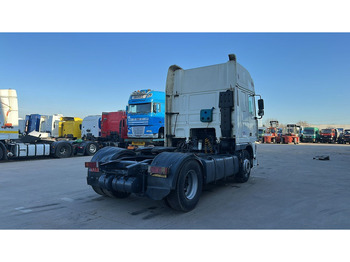 Trækker DAF 95 XF 430 (EURO 2 / BOITE MANUELLE / MANUAL GEARBOX / POMPE MANUELLE / MANUAL PUMP): billede 5