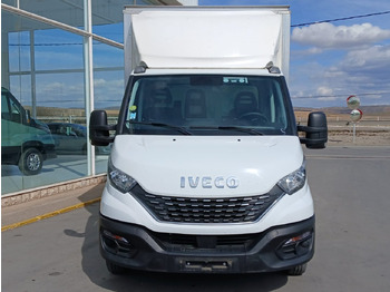 Varebil med kasse Caja cerrada con plataforma elevadora IVECO 35C16 20m3: billede 2