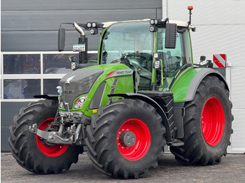 Traktor FENDT 724 Vario