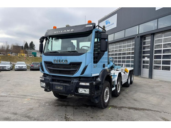 Lastbil IVECO Trakker