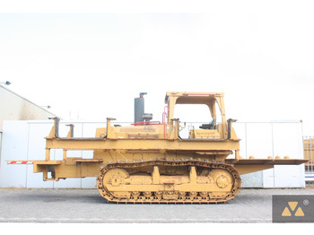 Entreprenørmaskin CATERPILLAR D6