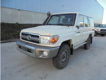 Bil TOYOTA Land Cruiser