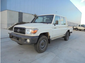 Bil TOYOTA Land Cruiser