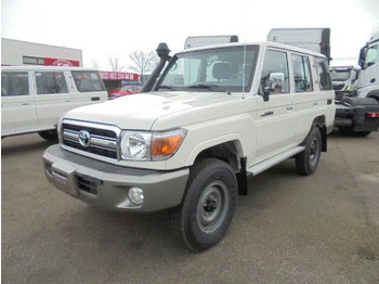 Bil TOYOTA Land Cruiser