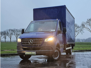 Varebil med kasse MERCEDES-BENZ Sprinter 516