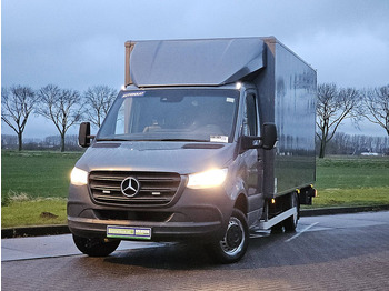 Varebil med kasse MERCEDES-BENZ Sprinter 516