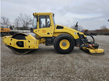 Kompaktor BOMAG BW213DH-4