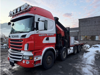 Lastbil med kran SCANIA R 560