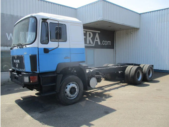 Lastbil chassis MAN 26.402