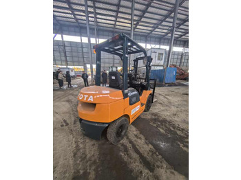 Diesel gaffeltruck used Toyota 3ton forklift FD30, secondhand toyota FD30 forklift 3ton original Japan Used lift truck 3 ton for sale: billede 3