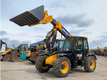 Teleskop truck JCB