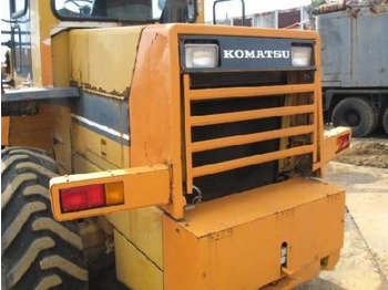 Gummihjulslæsser KOMATSU WA100