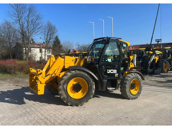 Teleskop truck JCB