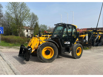 Teleskop truck JCB