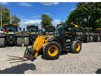 Teleskop truck JCB