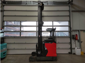 Reach truck LINDE R16