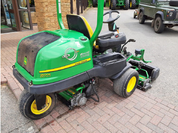 Leje en  John Deere 2500E greens triple mower John Deere 2500E greens triple mower: billede 4