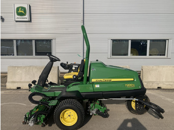 Leje en  John Deere 7200A utility triple mower John Deere 7200A utility triple mower: billede 2