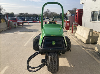 Leje en  John Deere 7200A utility triple mower John Deere 7200A utility triple mower: billede 4