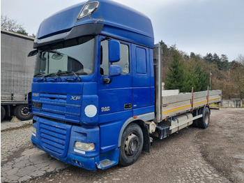 Lastbil med lad DAF XF 105 410