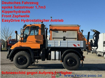 Lastbil UNIMOG U400