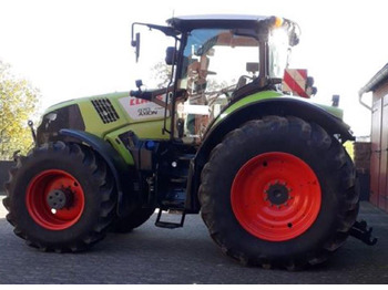 Traktor CLAAS Axion 870