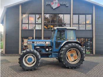 Traktor FORD