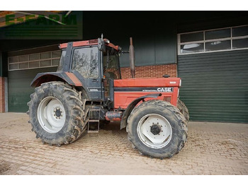 Traktor CASE IH 1255XL