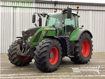 Traktor FENDT 724 Vario