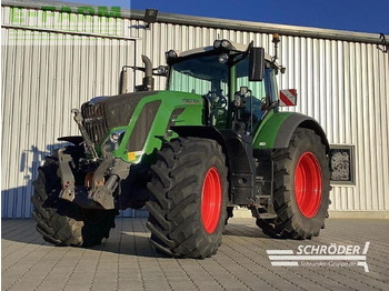 Traktor FENDT 824 Vario