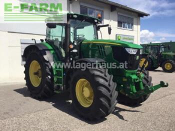 Traktor JOHN DEERE 6210R