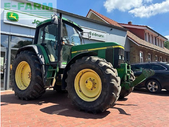 Traktor JOHN DEERE 6810