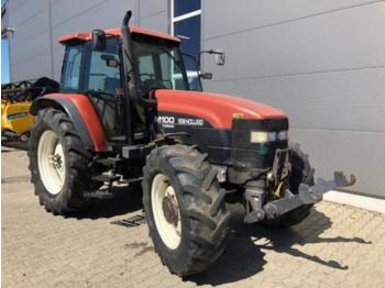 Traktor New Holland M 100: billede 1