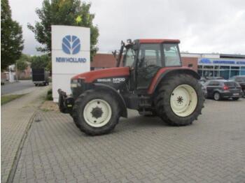 Traktor New Holland m100: billede 1