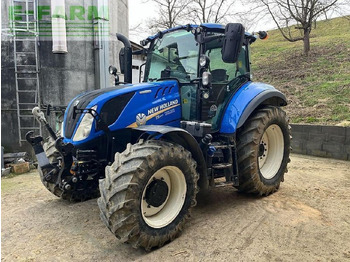 Traktor NEW HOLLAND T5