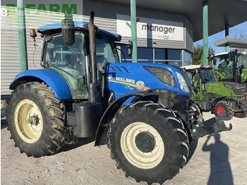 Traktor NEW HOLLAND T7.210