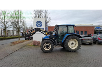 Traktor NEW HOLLAND TL100