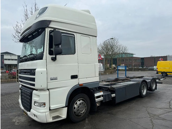 Containerbil/ Veksellad lastbil DAF XF 105 460