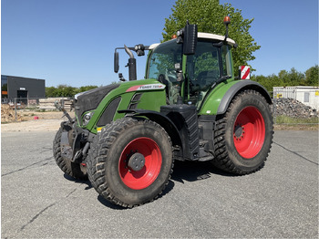 Traktor FENDT 724 Vario