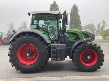 Traktor FENDT 824 Vario