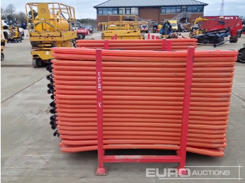 Bygningsudstyr Stillage of Plastic Pedestrian Fencing (3 of): billede 2