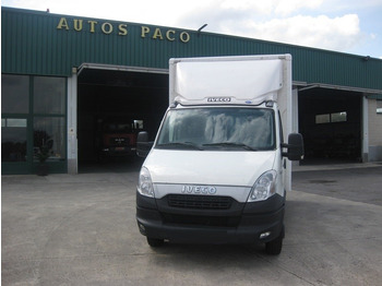 Varebil med kasse IVECO Daily 35C15