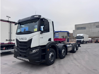 Lastbil chassis IVECO X-WAY