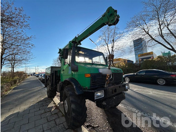 Lastbil med kran 1981 Daimler-Benz Unimog U 1700: billede 2