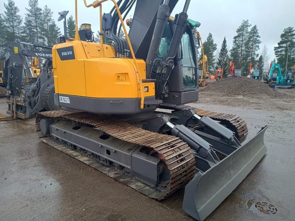 Bæltegravemaskine Volvo ECR235DL PYÖRITTÄJÄLLÄ: billede 7