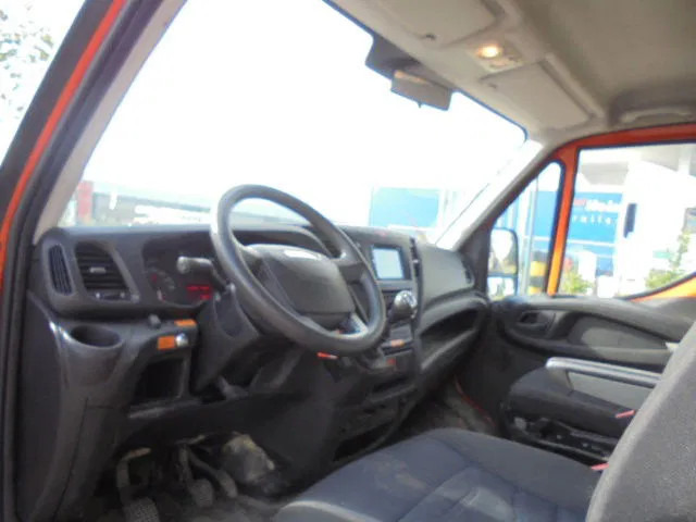 Varebil med kasse Iveco Daily 35S14 3500KG: billede 7