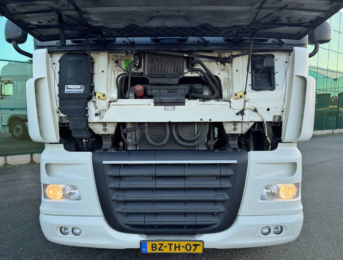 Trækker DAF XF 105.460 SSC Euro 5 Retarder - Intarder 2x Tanks TOP Condition Holland Tru: billede 6