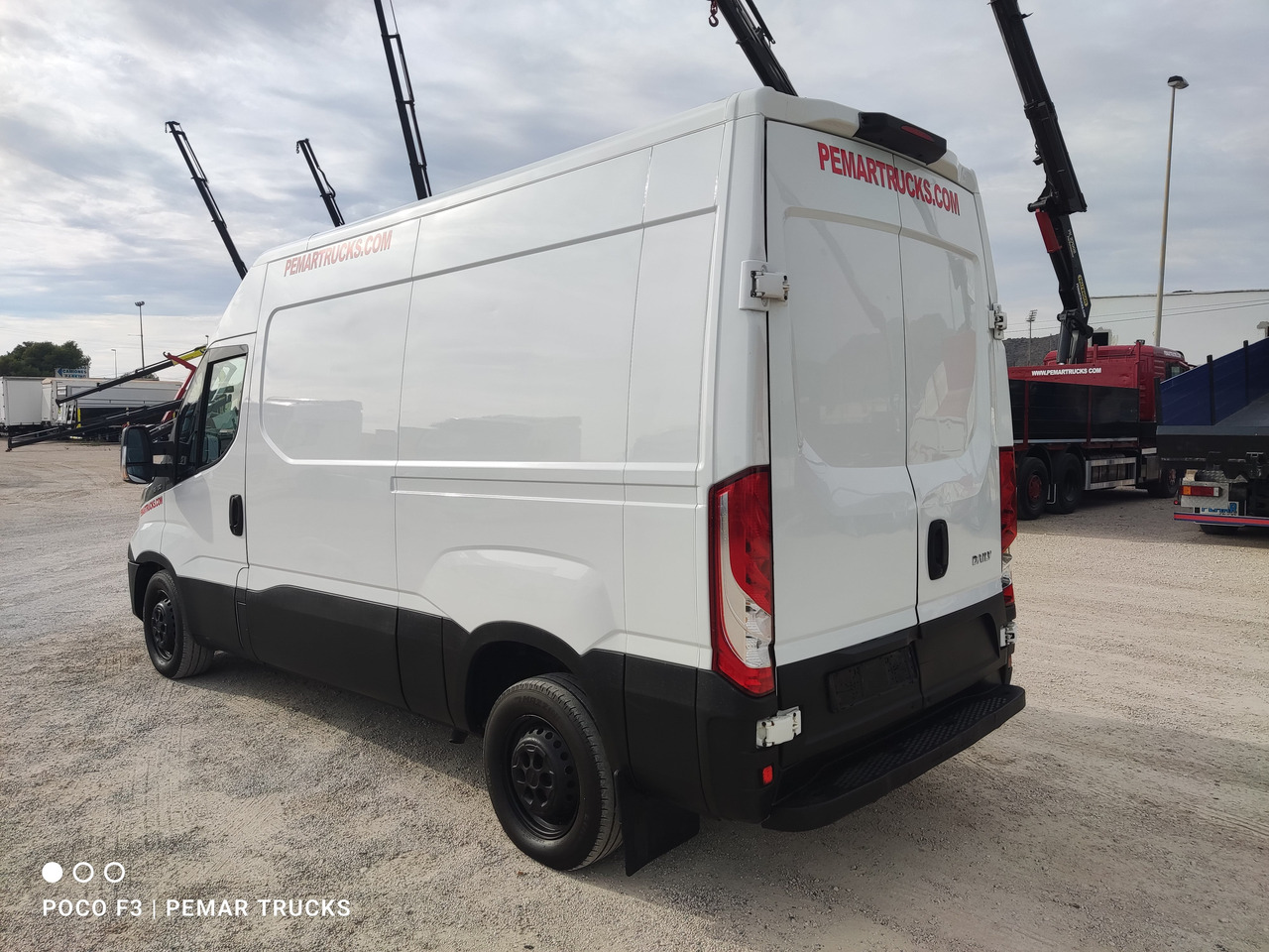 Leje en IVECO DAILY 35S13 130 CV FURGONETA L2 H3 IVECO DAILY 35S13 130 CV FURGONETA L2 H3: billede 10